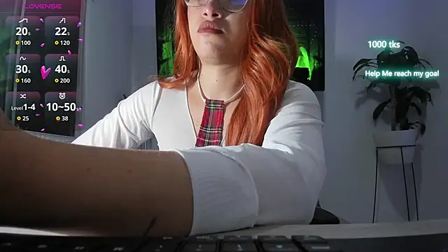 emily palmeer online show from 31, 10, 2025