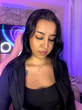 Tamara Roberts1 online show from 26, 11, 2025