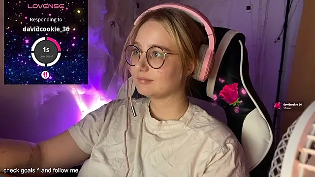 JacyWinslat online show from 2, 11, 2025