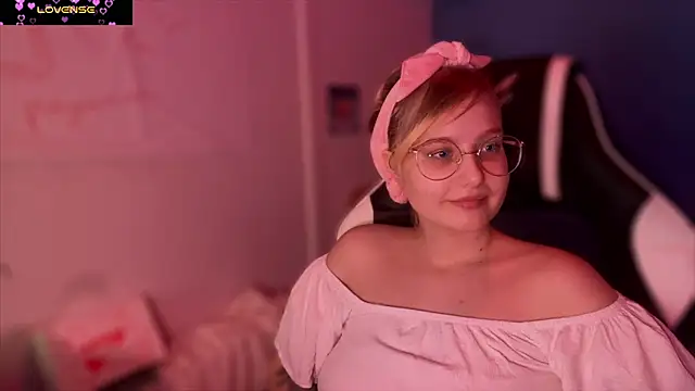 JacyWinslat online show from 10, 3, 2025