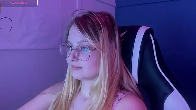 JacyWinslat online show from 19, 3, 2025