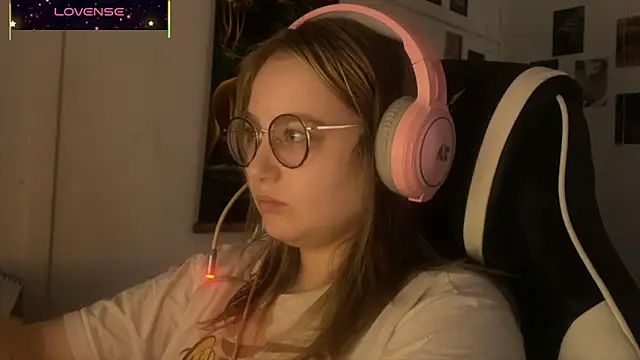 JacyWinslat online show from 10, 10, 2025