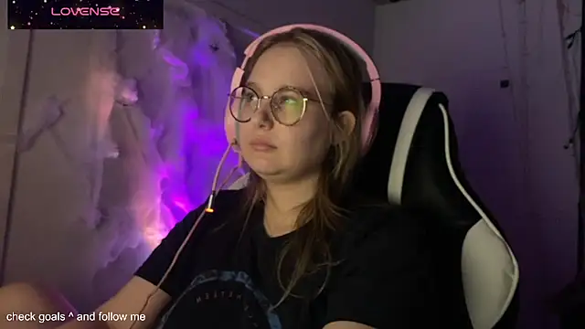 JacyWinslat online show from 7, 11, 2025