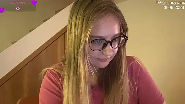 Snapshot of JacyWinslat chatting on 26, 6, 2026 JacyWinslat online show from 26, 6, 2026