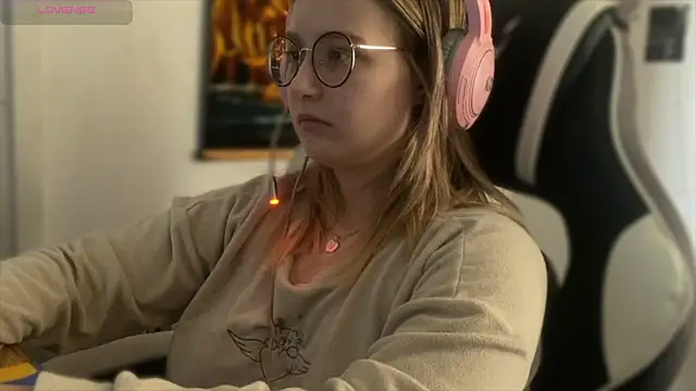 JacyWinslat online show from 9, 9, 2025