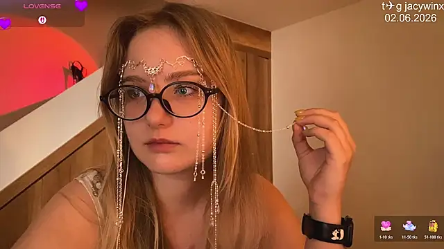 JacyWinslat online show from 3, 6, 2026