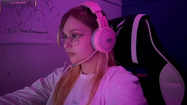 JacyWinslat online show from 18, 3, 2025