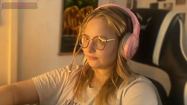 JacyWinslat online show from 18, 9, 2025