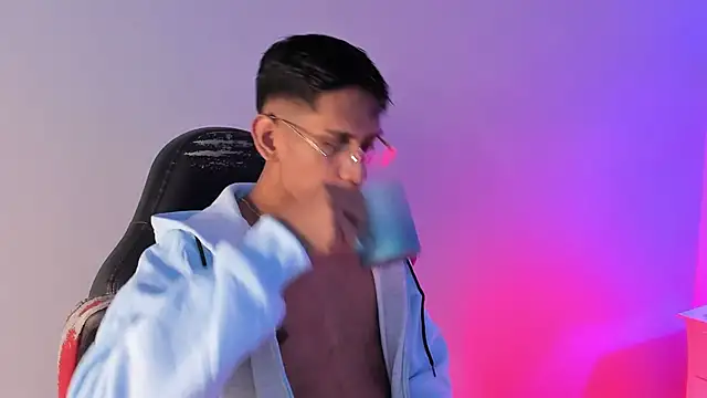 Nick Collins18 online show from 1, 10, 2025