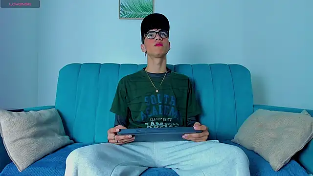 NeoRaptis online show from 18, 3, 2025