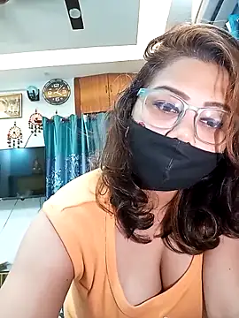 Cute-mona online show from 6, 10, 2025