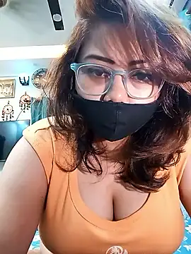 Cute-mona online show from 4, 10, 2025