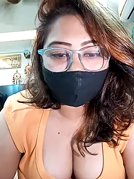 Cute-mona online show from 7, 11, 2025