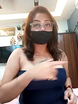 Cute-mona online show from 9, 11, 2025