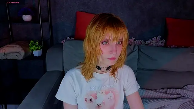 Snapshot of Little_Chips chatting on 11, 7, 2026 Little Chips online show from 11, 7, 2026