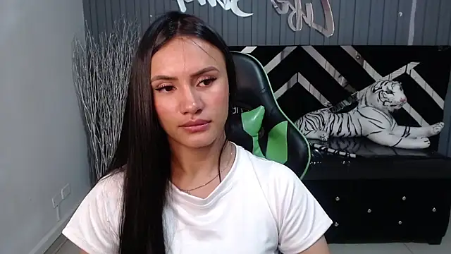 Snapshot of allison_a1 chatting on 19, 2, 2025 allison a1 online show from 19, 2, 2025