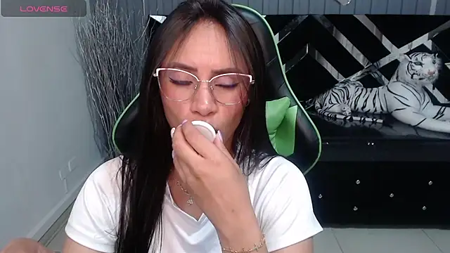 Snapshot of allison_a1 chatting on 19, 3, 2025 allison a1 online show from 19, 3, 2025