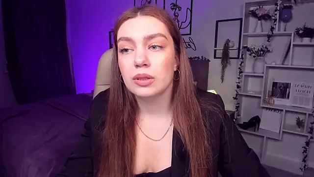 DaniellaLovely online show from 1, 2, 2025