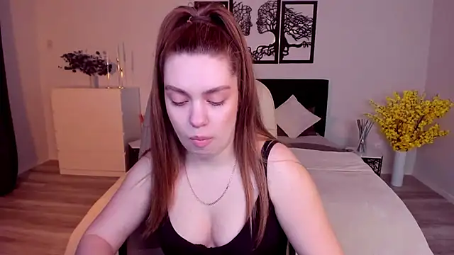 DaniellaLovely online show from 7, 2, 2025