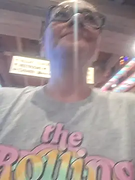 Cutebitchxh online show from 31, 5, 2026
