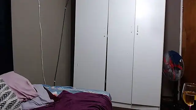 Sugarbabe242 online show from 21, 3, 2025