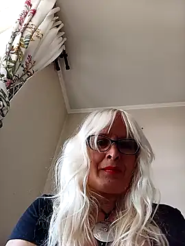 Snapshot of Rousmk1 chatting on 15, 1, 2025 Rousmk1 online show from 15, 1, 2025