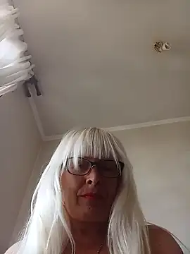 Snapshot of Rousmk1 chatting on 11, 12, 2024 Rousmk1 online show from 11, 12, 2024