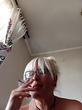 Snapshot of Rousmk1 chatting on 5, 1, 2025 Rousmk1 online show from 5, 1, 2025