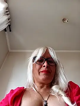 Snapshot of Rousmk1 chatting on 19, 2, 2025 Rousmk1 online show from 19, 2, 2025