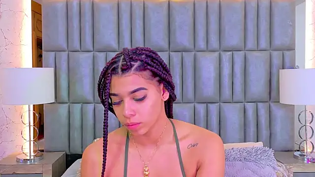Snapshot of TiaraRosse chatting on 14, 6, 2026 TiaraRosse online show from 14, 6, 2026