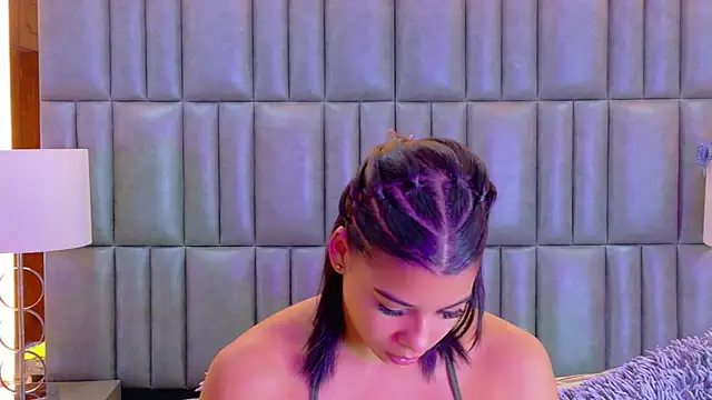 Snapshot of TiaraRosse chatting on 29, 4, 2026 TiaraRosse online show from 29, 4, 2026
