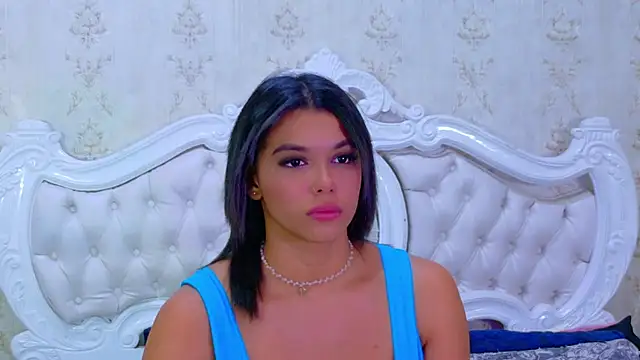 TiaraRosse online show from 8, 11, 2025