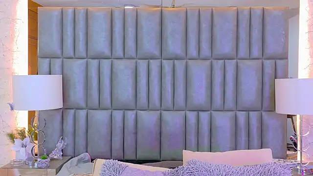 Snapshot of TiaraRosse chatting on 26, 6, 2026 TiaraRosse online show from 26, 6, 2026