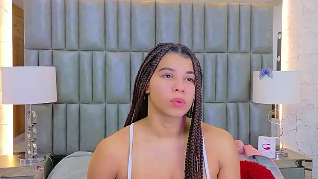 TiaraRosse online show from 13, 2, 2026