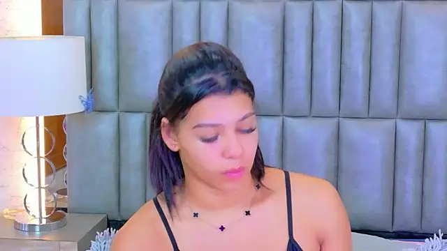 TiaraRosse online show from 8, 3, 2026