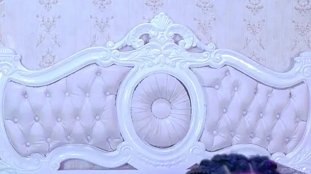 TiaraRosse online show from 23, 9, 2025