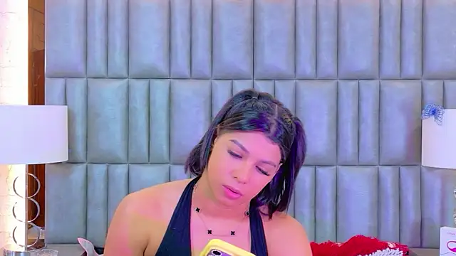 TiaraRosse online show from 10, 3, 2026