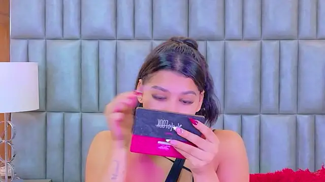 TiaraRosse online show from 23, 3, 2026