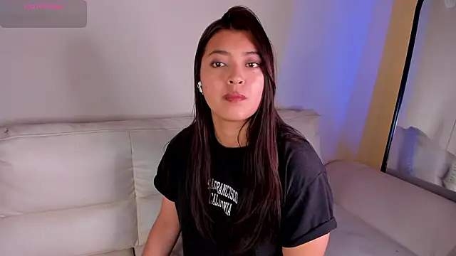 Rebeca Williams  online show from 4, 3, 2026