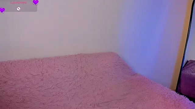 Rebeca Williams  online show from 4, 4, 2026