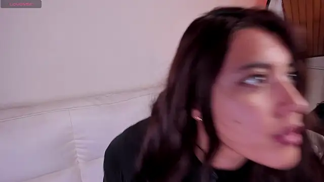 Rebeca Williams  online show from 27, 10, 2025