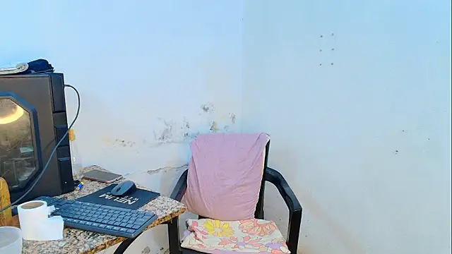Oh Tique online show from 29, 4, 2026