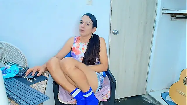 Oh Tique online show from 13, 1, 2026