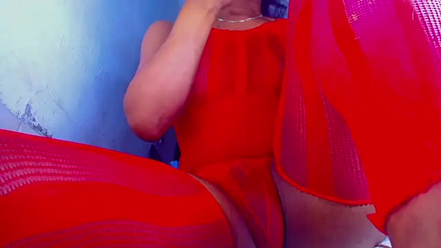 Snapshot of Ts_veryhot chatting on 15, 6, 2026 Ts veryhot online show from 15, 6, 2026