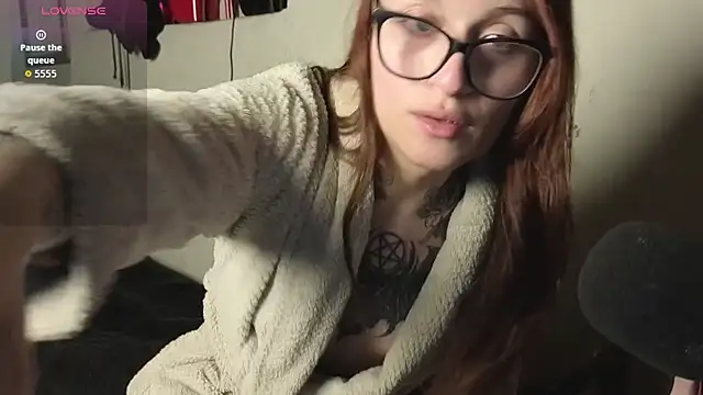 kittenlizz online show from 3, 6, 2026
