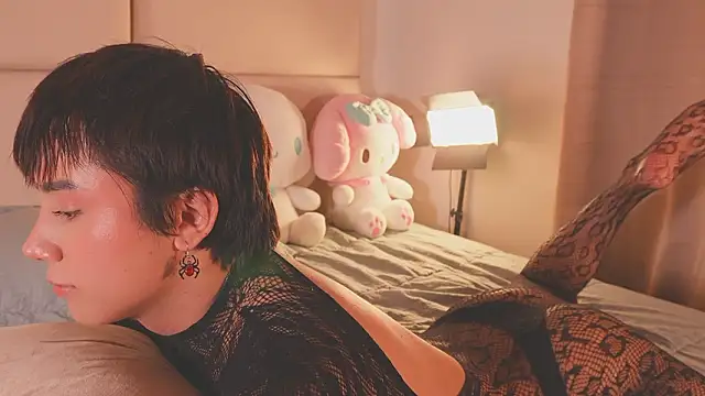 Snapshot of SweetHanson chatting on 23, 2, 2026 SweetHanson online show from 23, 2, 2026