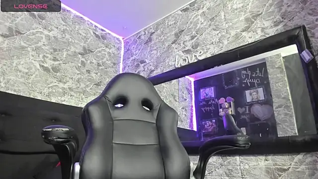 Cute Cata online show from 14, 10, 2025