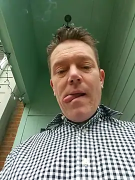 Snapshot of Bigtater1999 chatting on 15, 2, 2026 Bigtater1999 online show from 15, 2, 2026