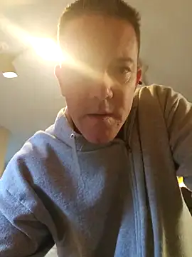 Bigtater1999 online show from 1, 11, 2025