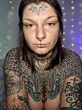 lizzardqueeen online show from 8, 2, 2026